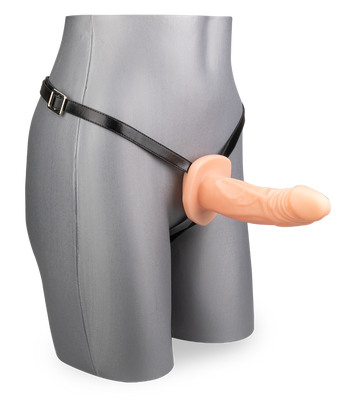 Hohler Naturdildo zum Umschnallen